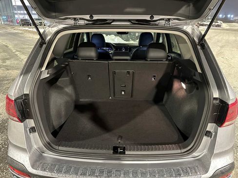 Used 2023 Volkswagen Taos SEL image 13