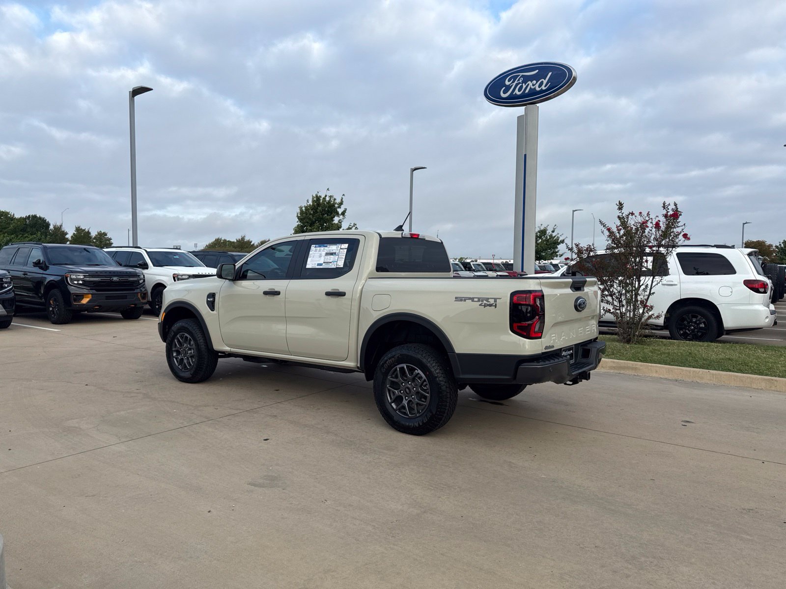 New 2026 Ford Ranger XLT w/ Trailer Tow Package AWD/4WD image 3
