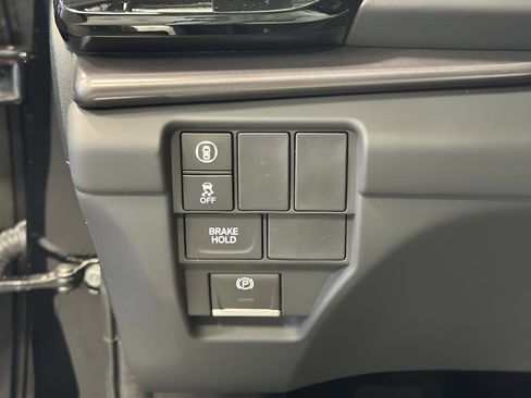 Used 2025 Acura RDX SH-AWD image 16