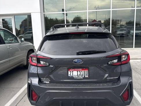 Used 2024 Subaru Crosstrek 2.5i Limited w/ Crosstrek Mirror Package AWD/4WD image 6