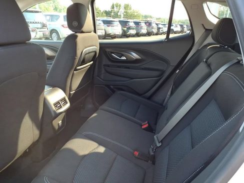 Used 2022 GMC Terrain SLE FWD image 5