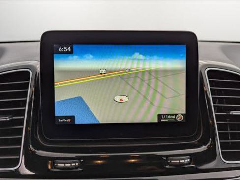 Used 2016 Mercedes-Benz GLE 350 4MATIC w/ Premium Package image 21