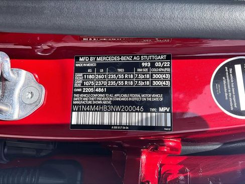 Used 2022 Mercedes-Benz GLB 250 4MATIC w/ Premium Package Lite image 32