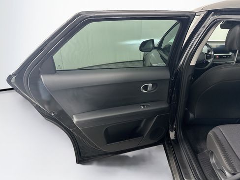 Used 2024 Hyundai Ioniq 5 SE RWD image 26
