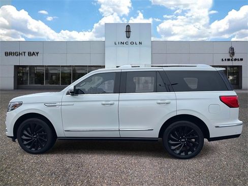 Used 2020 Lincoln Navigator Reserve w/ Equipment Group 208A Reserve image 3