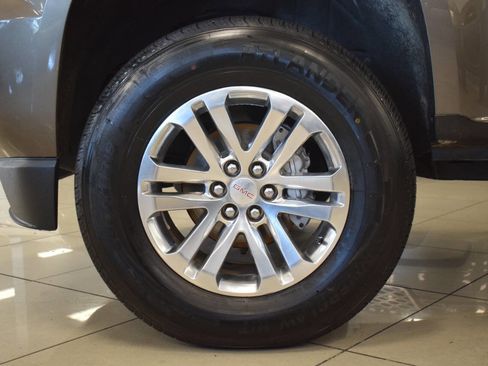 Used 2015 GMC Canyon SLT w/ Driver Alert Package image 28