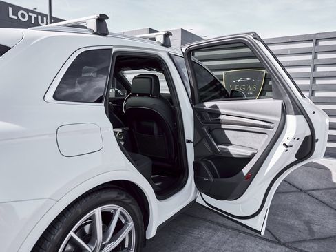 Used 2024 Audi SQ5 Premium Plus image 26