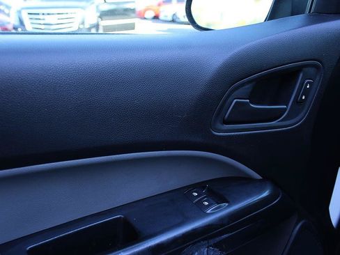 Used 2018 Chevrolet Colorado W/T RWD image 10