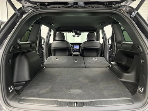 Used 2024 Jeep Grand Cherokee Altitude RWD image 36
