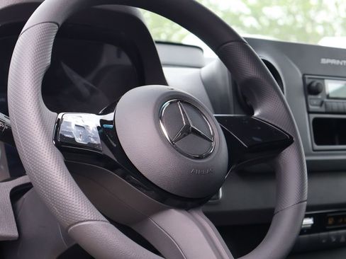 New 2026 Mercedes-Benz Sprinter 2500 image 23