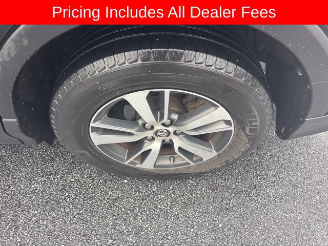 Used 2018 Toyota RAV4 XLE w/ Plus Extra Value Package AWD/4WD image 5