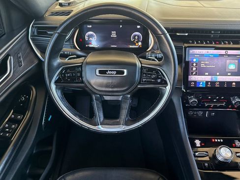 Used 2022 Jeep Grand Cherokee L Overland image 11