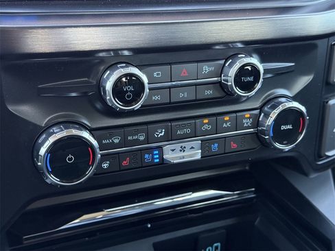 New 2026 Ford F250 Lariat w/ Chrome Package image 54