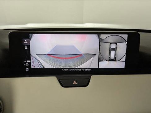 Used 2024 MAZDA CX-90 Plug-In Hybrid w/ Premium Plus image 33