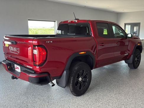 Used 2024 GMC Canyon Elevation w/ Elevation Premium Package AWD/4WD image 4