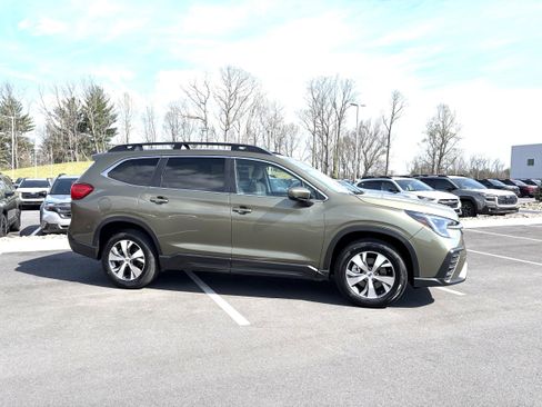 Certified 2025 Subaru Ascent Premium AWD/4WD image 7
