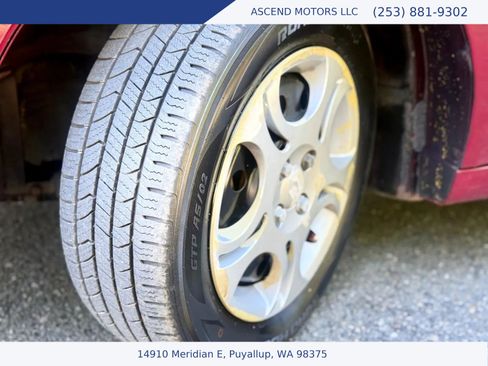 Used 2004 Saturn ION Level 2 w/ Power Pkg FWD image 14