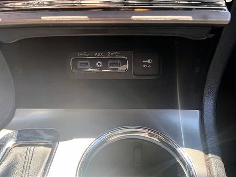 Used 2019 Jeep Grand Cherokee Limited w/ Luxury Group II RWD image 34