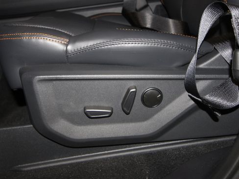 New 2026 Ford Expedition Tremor image 6