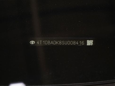 Used 2025 Toyota Camry SE w/ Multimedia Upgrade Package AWD/4WD image 29