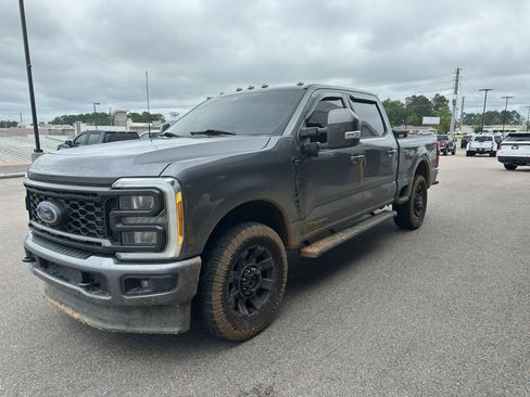 Used 2023 Ford F250 Lariat w/ Lariat Ultimate Package AWD/4WD image 1