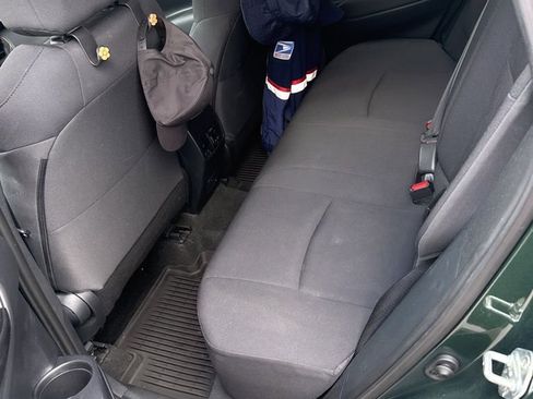 Used 2023 Toyota Corolla Cross LE w/ Moonroof Package image 7