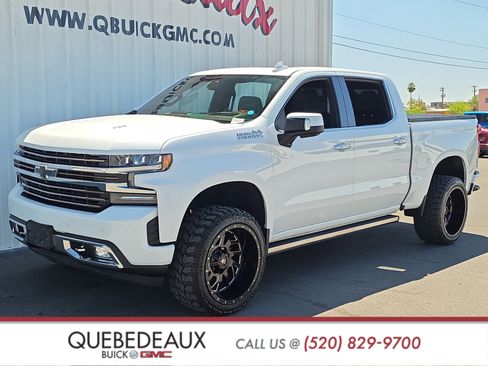 Used 2019 Chevrolet Silverado 1500 High Country w/ Technology Package image 3