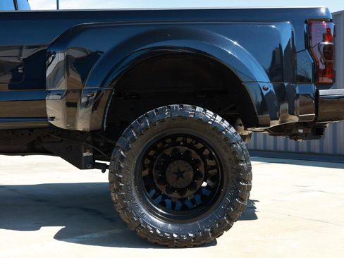 Used 2017 Ford F450 Platinum w/ Platinum Ultimate Package image 27