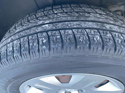 Used 2010 Dodge Grand Caravan SE image 13