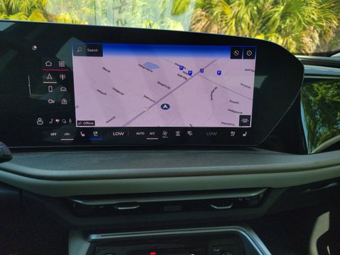 Used 2025 Audi Q5 Premium Plus w/ Premium Plus image 23