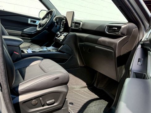 Used 2024 Ford Explorer ST w/ Equipment Group 401A AWD/4WD image 12