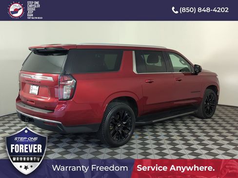 Used 2021 Chevrolet Suburban LT AWD/4WD image 6