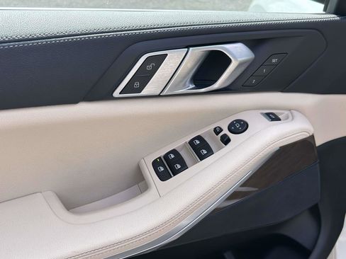 Used 2021 BMW X5 sDrive40i w/ Convenience Package image 19