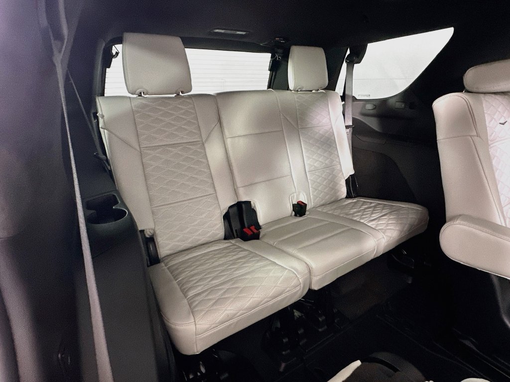 Used 2026 Cadillac Escalade Platinum Sport w/ LPO, ONYX Package AWD/4WD image 16