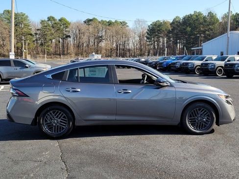 New 2026 Nissan Sentra SV w/ SV Convenience Package image 2