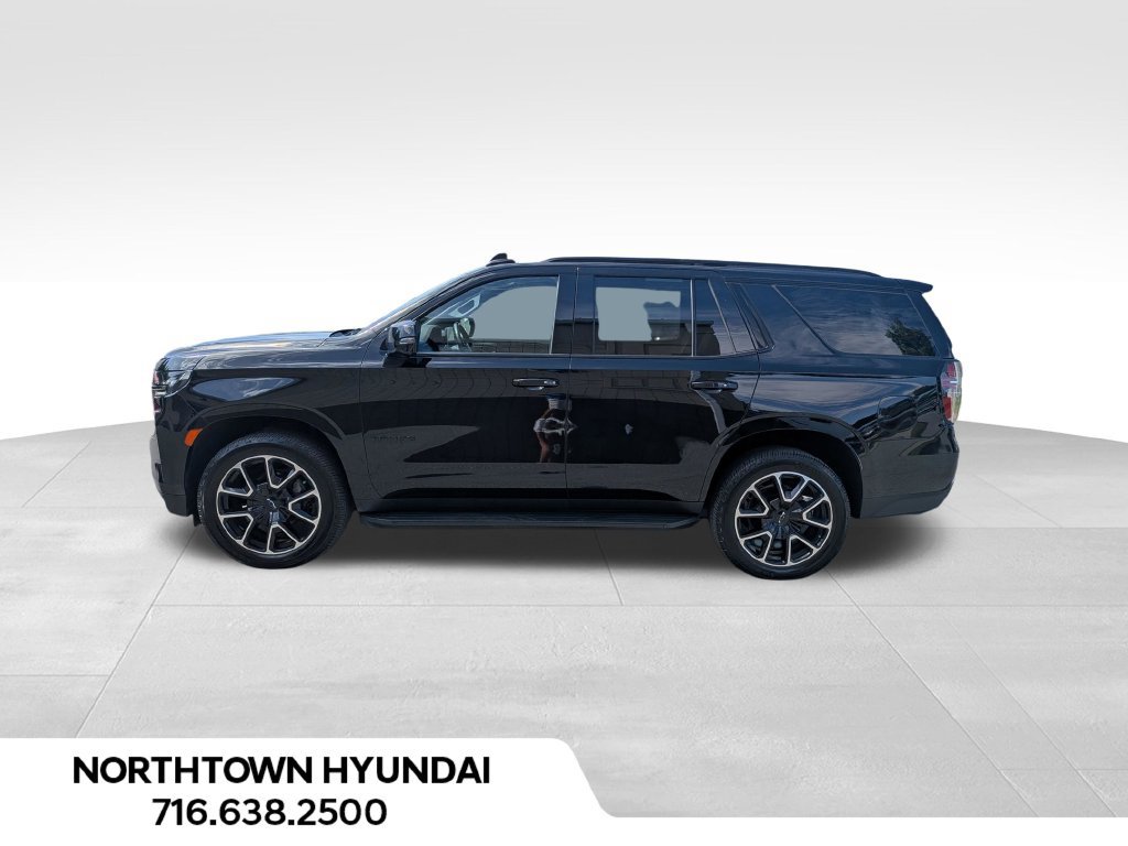 Used 2022 Chevrolet Tahoe RST w/ Luxury Package AWD/4WD image 2