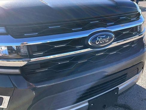 Used 2024 Ford Expedition Max Limited image 26