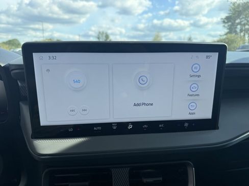 New 2025 Ford Maverick XL image 21