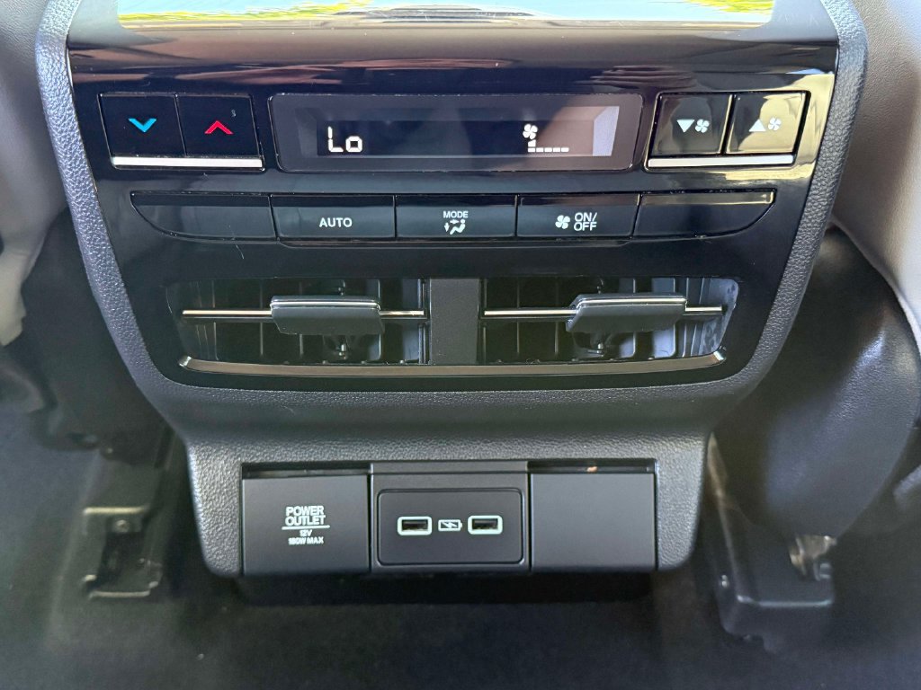 Certified 2023 Acura MDX w/ Technology Package AWD/4WD image 13