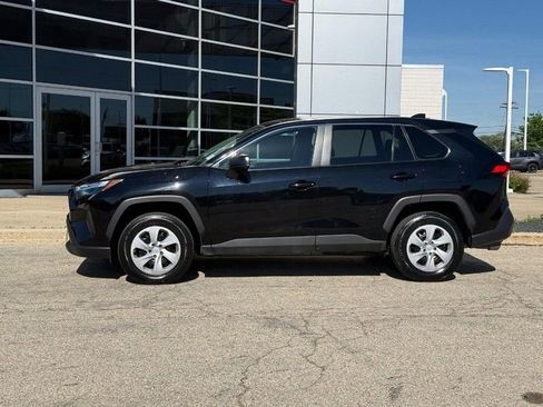 Used 2024 Toyota RAV4 LE AWD/4WD image 6
