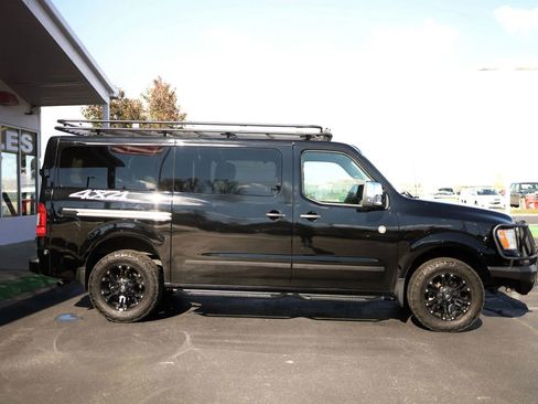Used 2020 Nissan NV 3500 SL RWD image 4