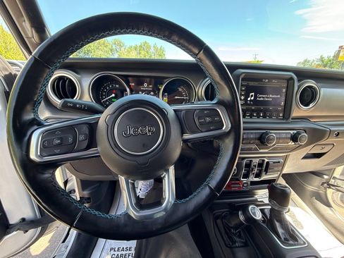 Used 2022 Jeep Wrangler Unlimited Rubicon 4xe w/ Cold Weather Group AWD/4WD image 27
