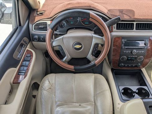 Used 2013 Chevrolet Tahoe LT w/ All-Star Edition AWD/4WD image 12
