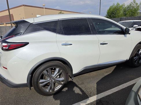 Used 2019 Nissan Murano Platinum w/ Cargo Package FWD image 2