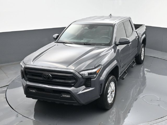 Used 2024 Toyota Tacoma SR5 w/ SR5 Upgrade Package AWD/4WD image 20