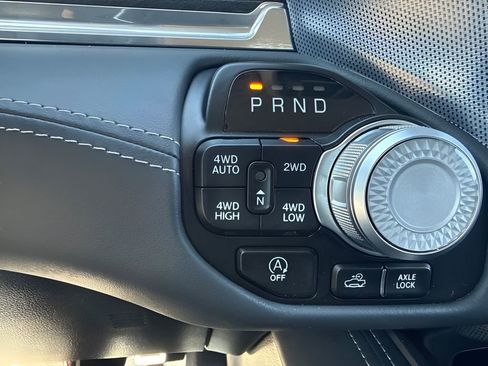Used 2024 RAM 1500 Limited AWD/4WD image 25