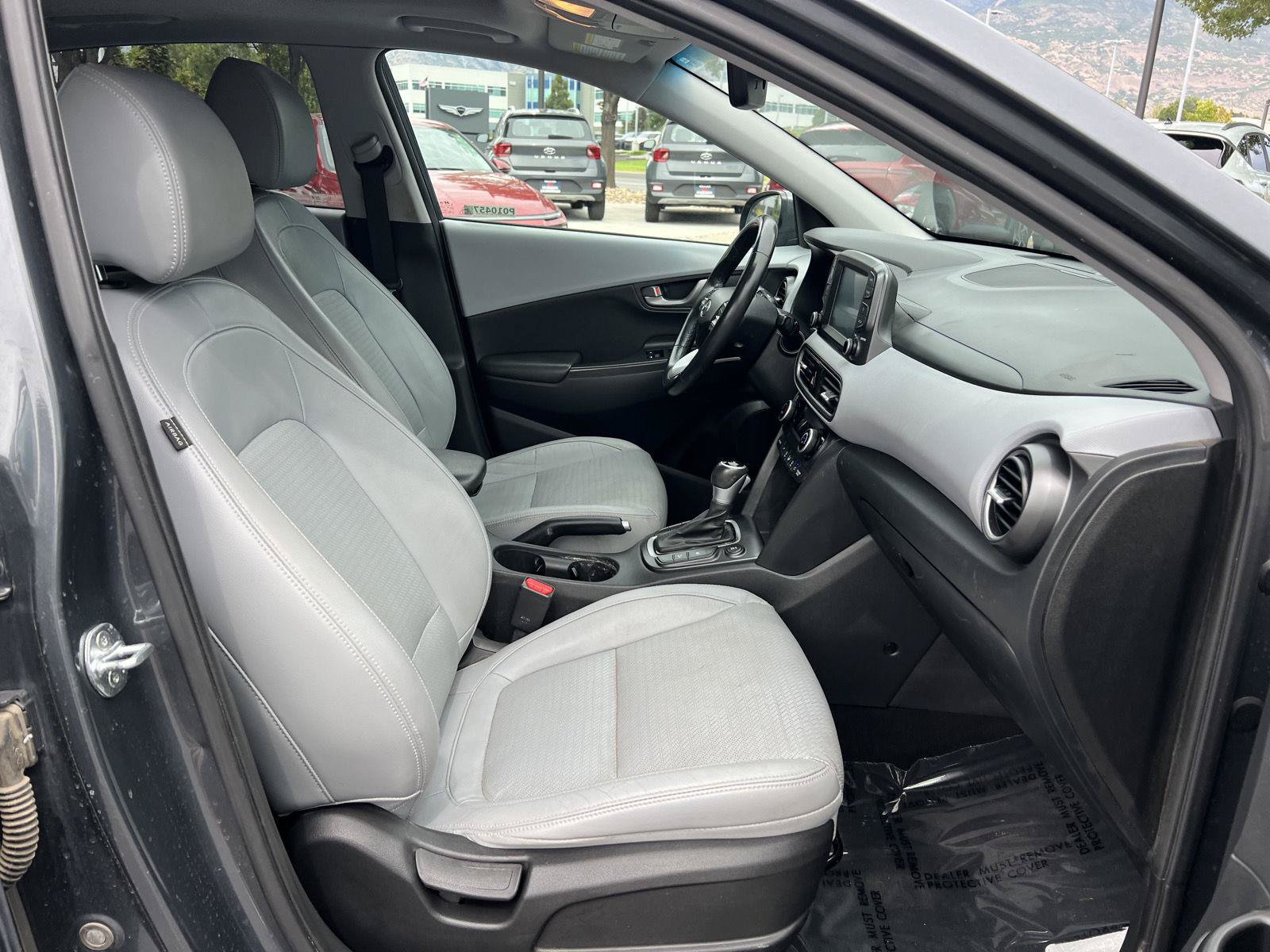 Used 2021 Hyundai Kona Limited AWD/4WD image 23