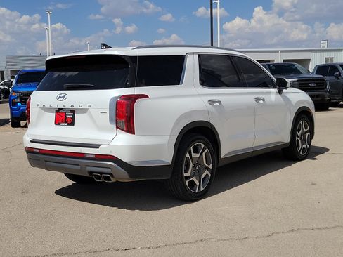 Used 2023 Hyundai Palisade Limited w/ Cargo Package AWD/4WD image 4