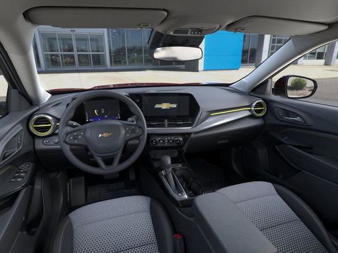 New 2026 Chevrolet Trax LT image 15