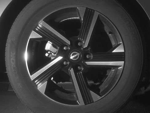 Used 2025 Nissan Sentra SV FWD image 15